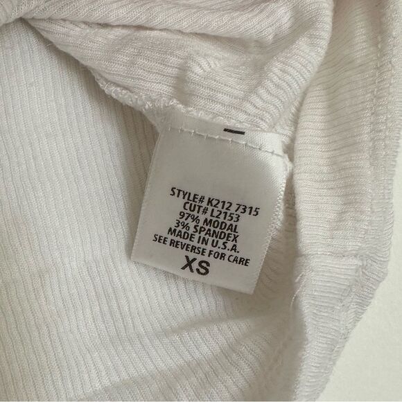 Emma and Sam SHORT SLEEVE RIBBED TEE - Picture 3 of 9